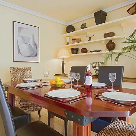 Puerto Del Carmen Sleeps 6 Wifi T707636